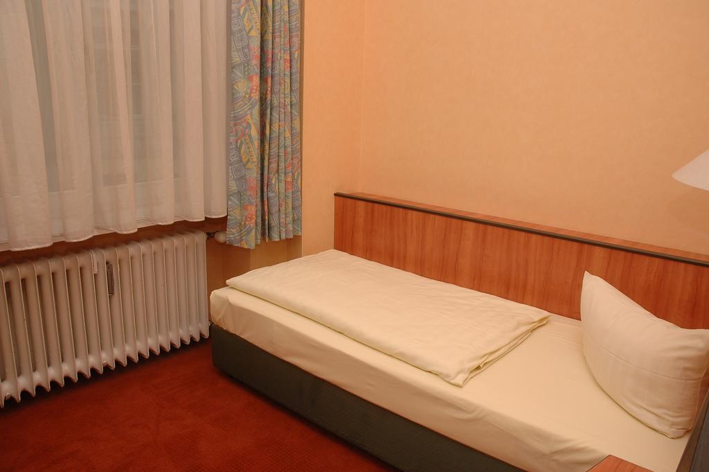 Rewari Hotel Berlin Bagian luar foto