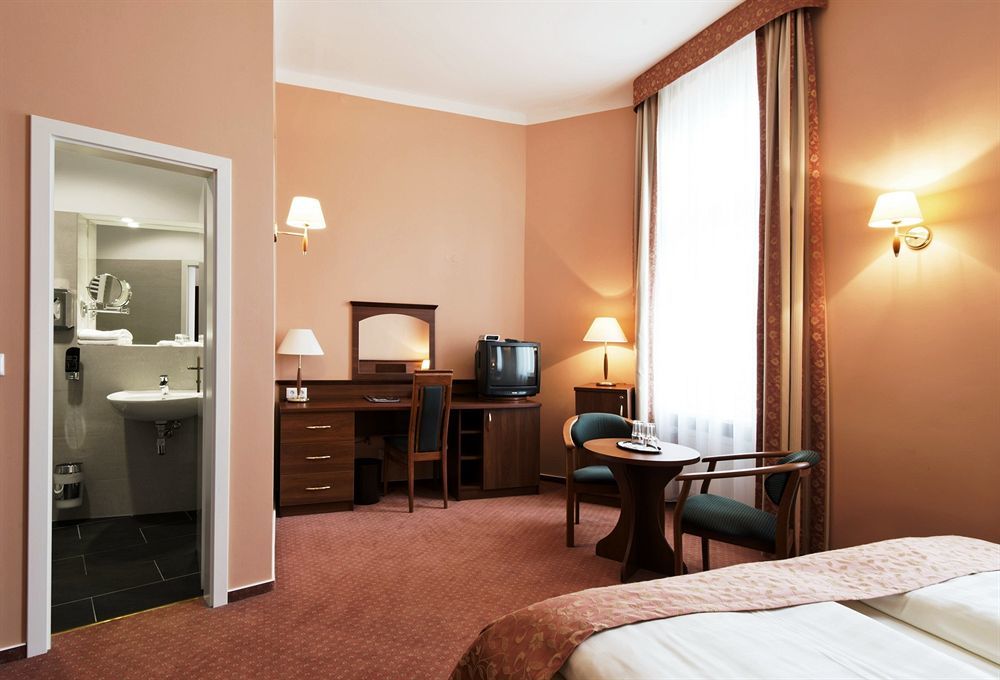 Rewari Hotel Berlin Bagian luar foto