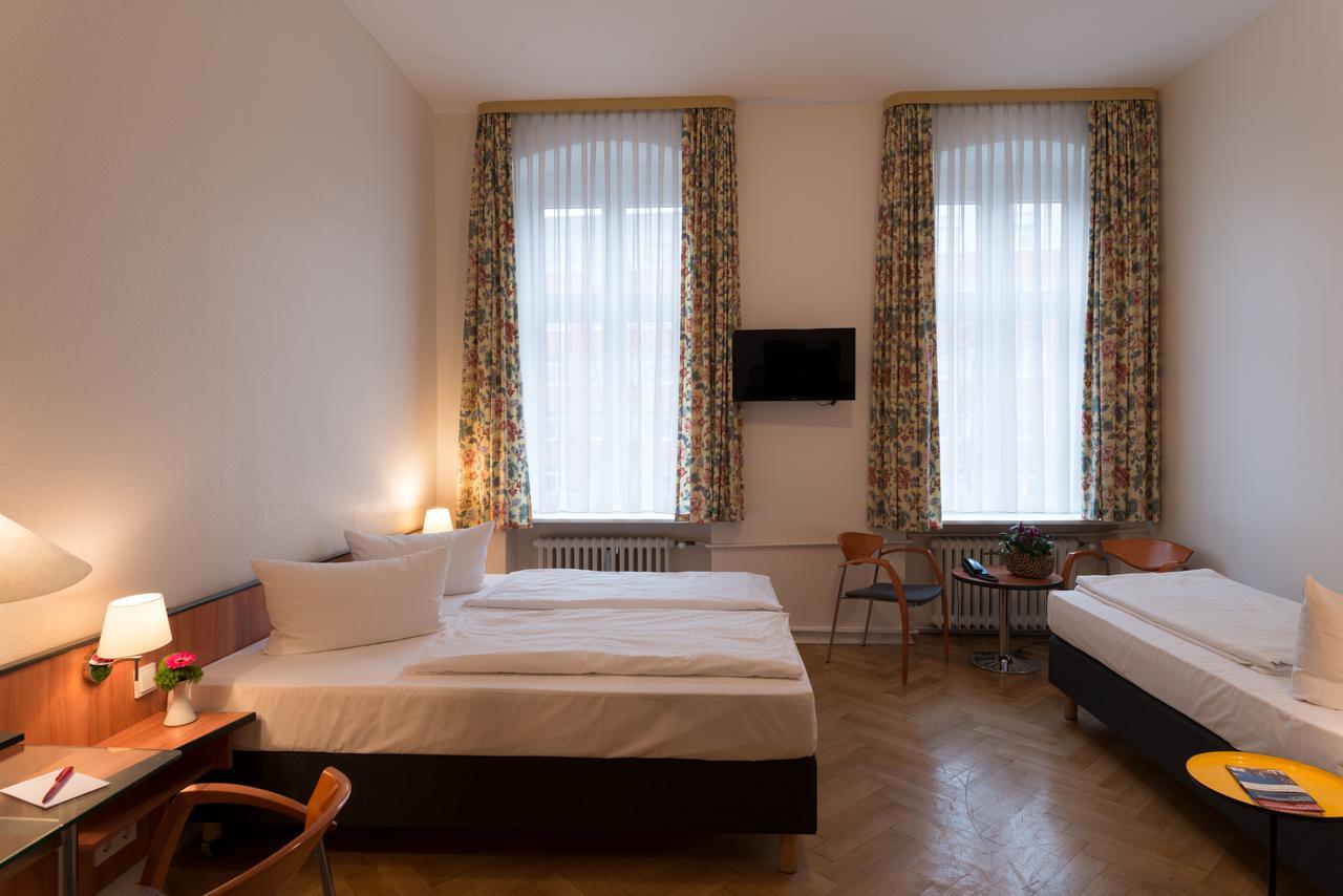Rewari Hotel Berlin Bagian luar foto