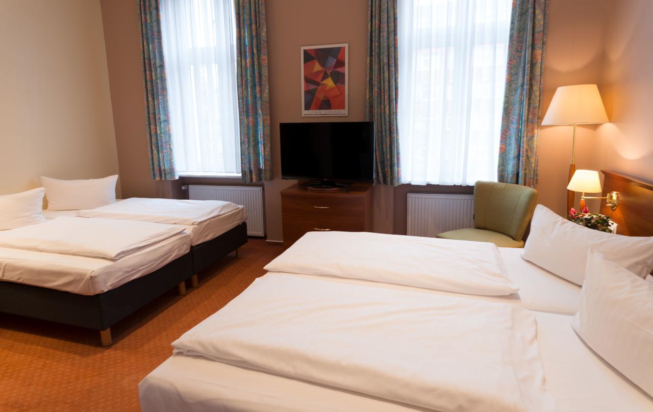 Rewari Hotel Berlin Bagian luar foto