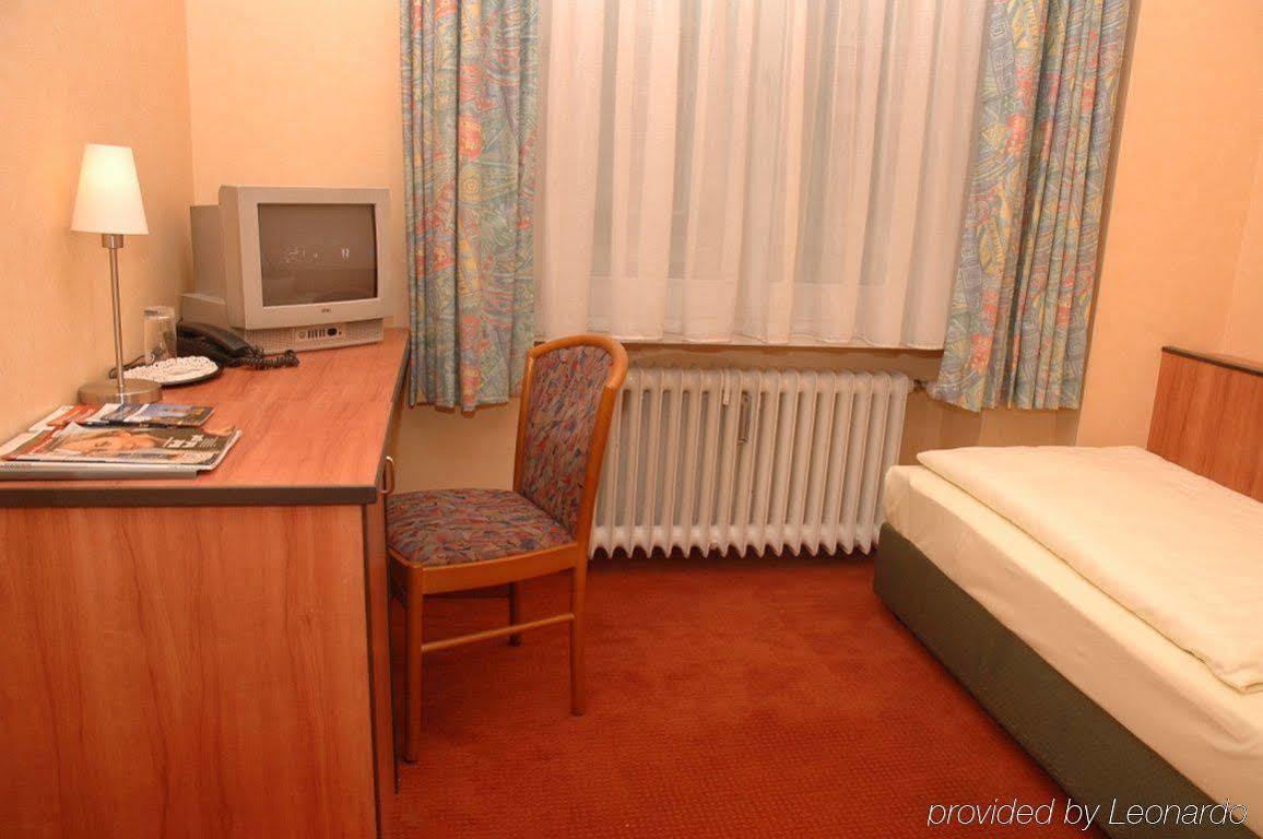 Rewari Hotel Berlin Bagian luar foto